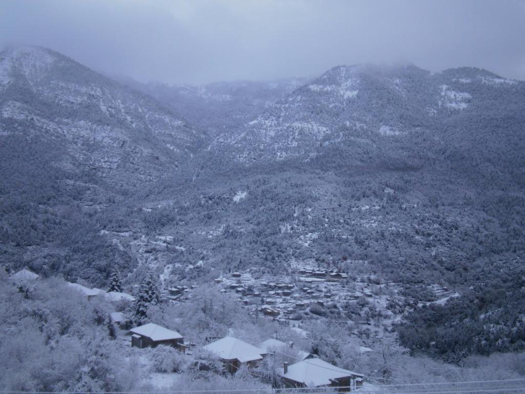 To Pandoxeio Tis Rinas Otel Ano Chora Dış mekan fotoğraf